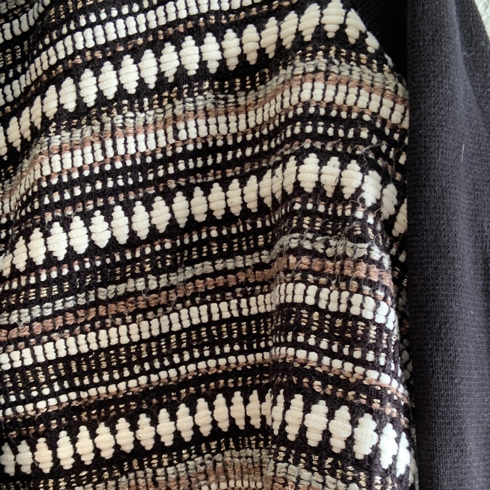 Black and White Patterned Cardigan Chico’s size 2 - Picture 4 of 10